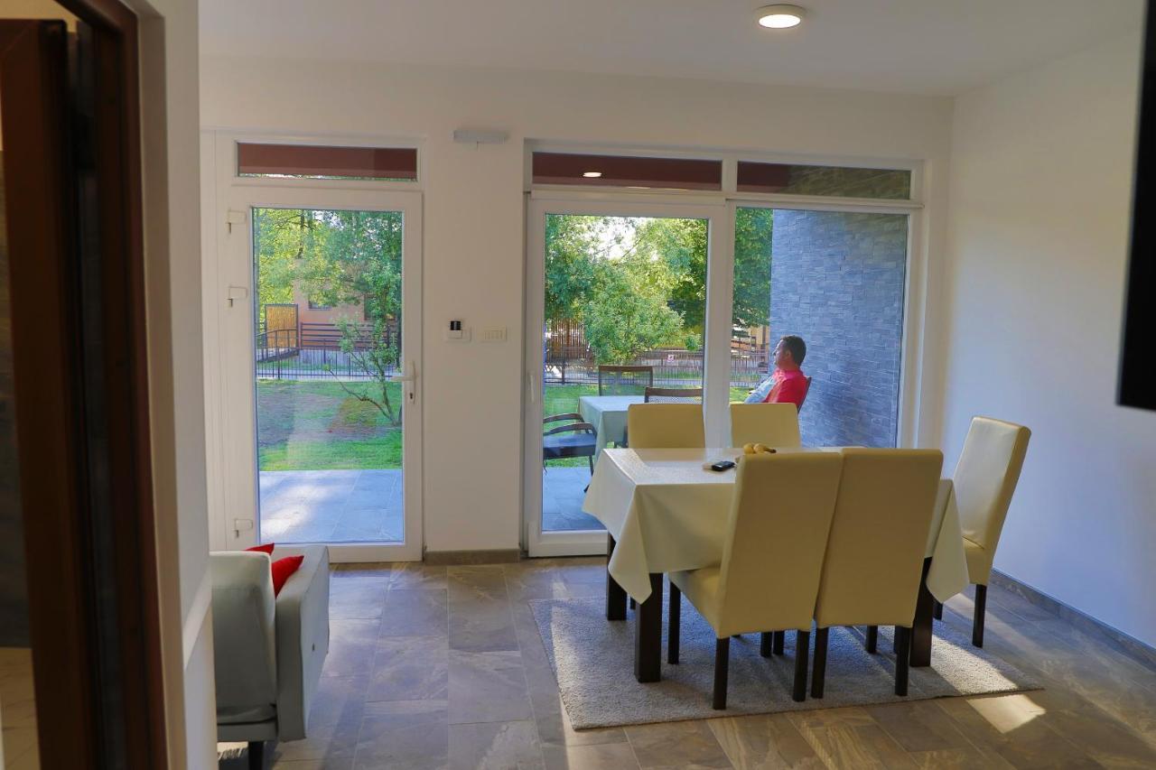Apartment Vila Tara Bihac Luaran gambar
